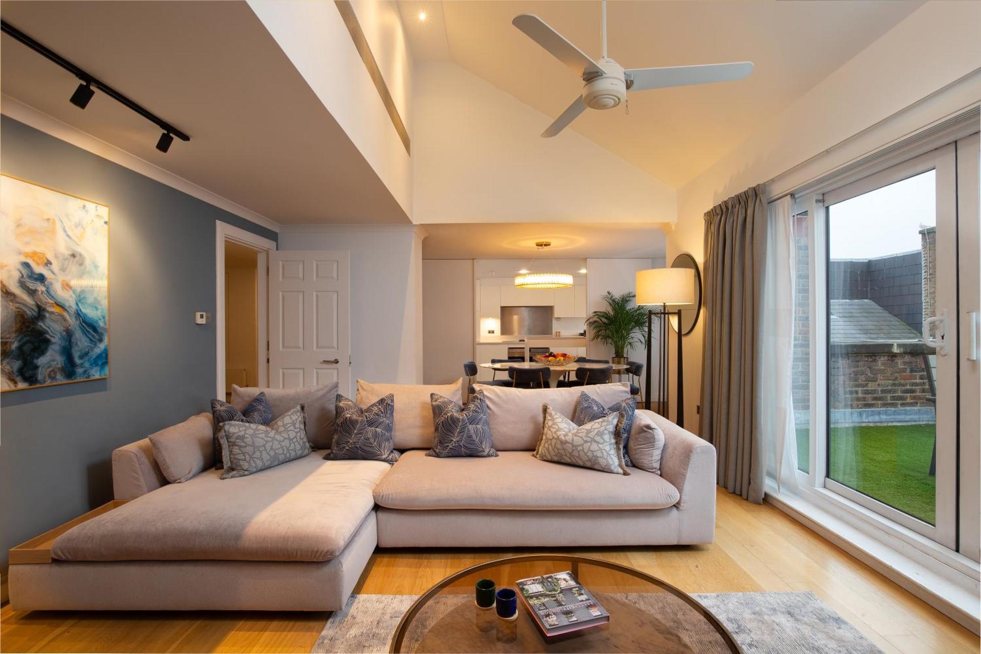 Monarch House - Serviced Apartments - Kensington Londres Exterior foto