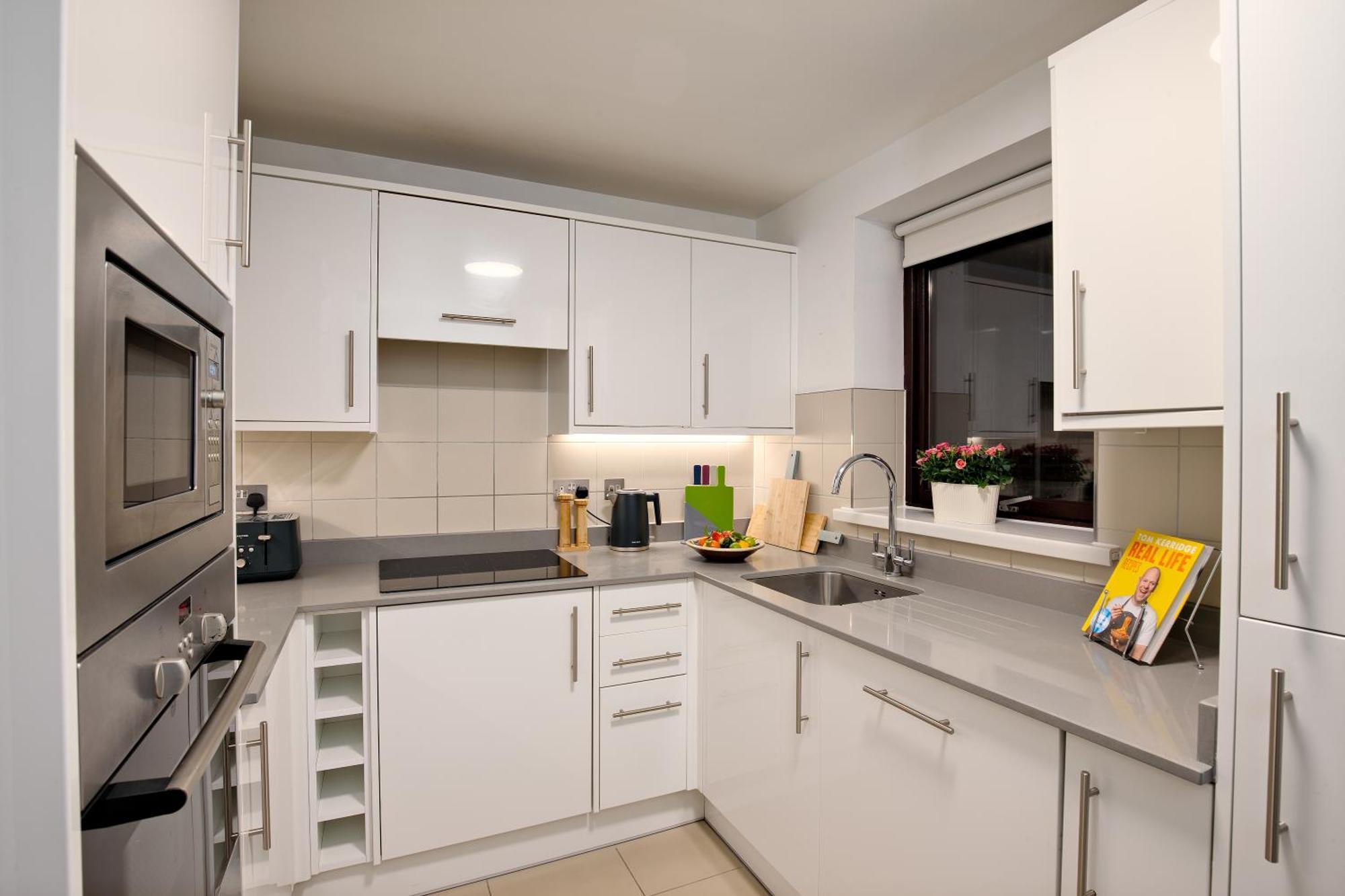 Monarch House - Serviced Apartments - Kensington Londres Exterior foto